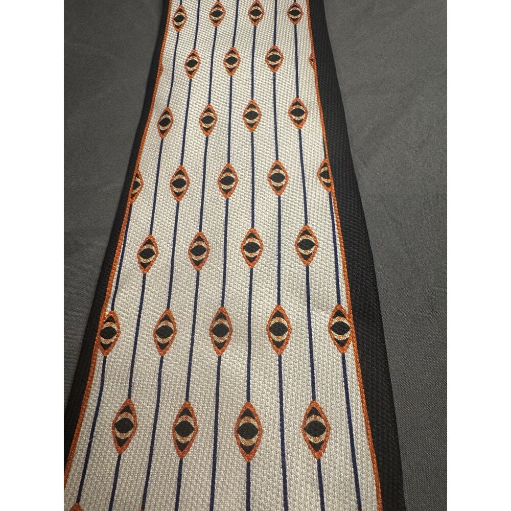Georgio Gentelli Buomo Necktie 100% Silk Hand Made white orange black stripe Eye